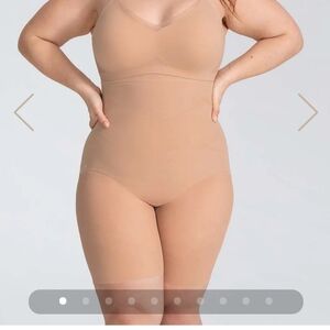*brand new* honeylove short shapewear